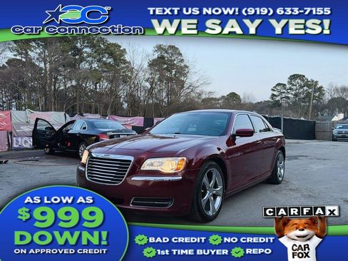 Used 2013 Chrysler 300 image 4