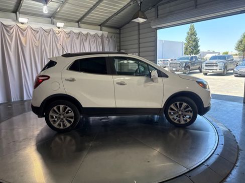 Used 2019 Buick Encore Preferred AWD/4WD image 3