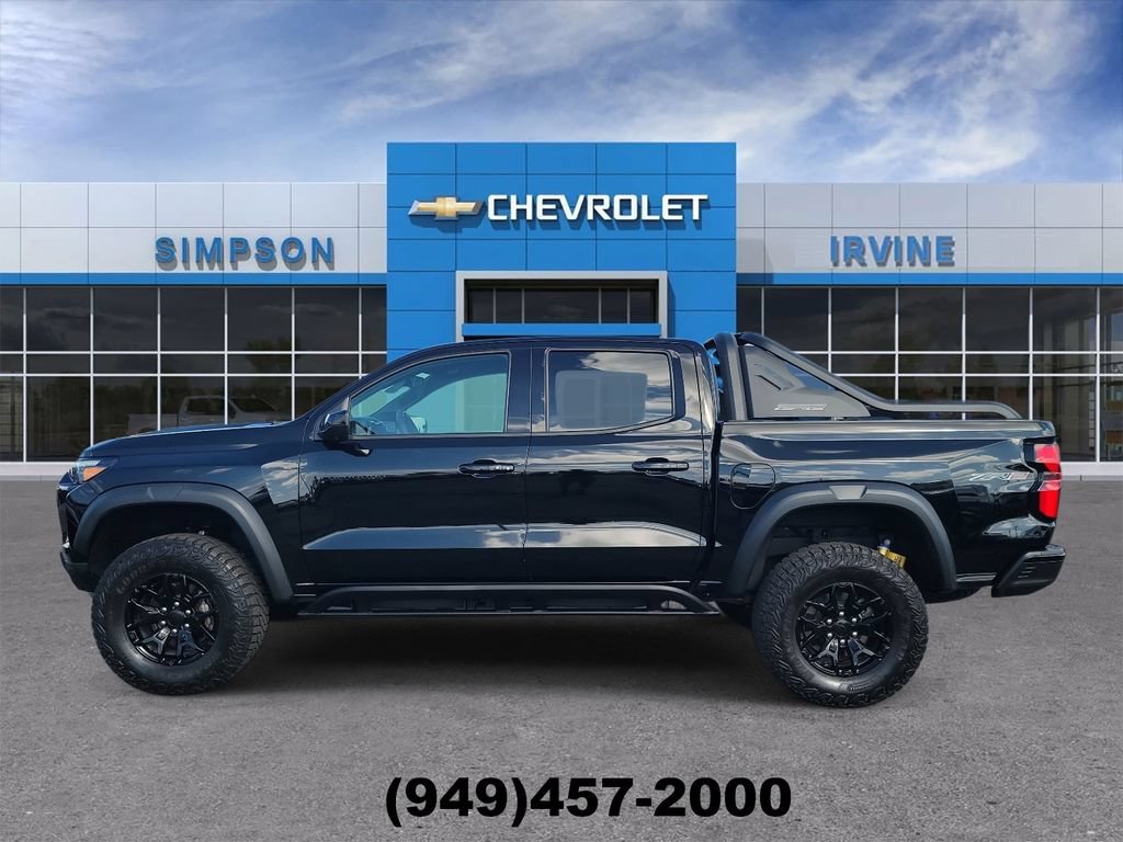 Used 2024 Chevrolet Colorado ZR2 w/ Technology Package AWD/4WD image 5