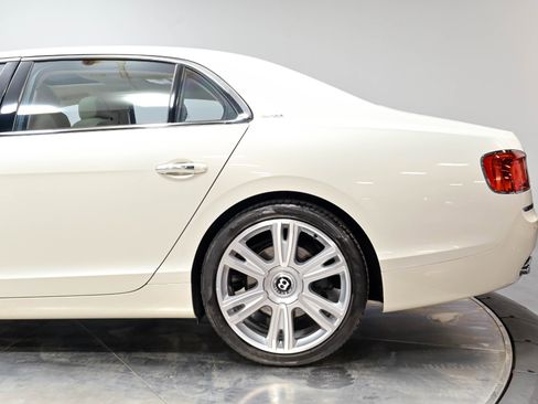 Used 2016 Bentley Flying Spur W12 AWD/4WD image 47