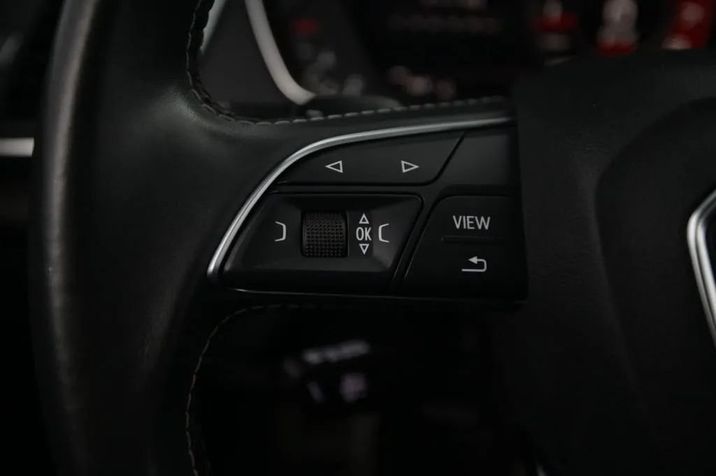 Used 2019 Audi SQ5 Premium Plus w/ Premium Plus Package AWD/4WD image 22