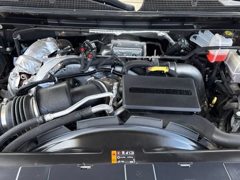 Used 2021 Chevrolet Silverado 2500 LT w/ Fleet Comfort Package AWD/4WD image 8