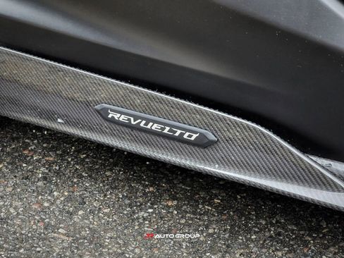 Used 2024 Lamborghini Revuelto AWD/4WD image 15