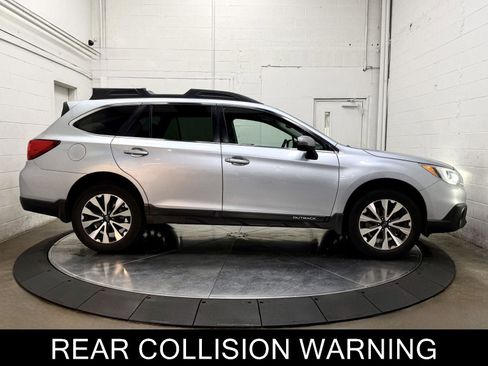 Used 2017 Subaru Outback 3.6R Limited AWD/4WD image 9