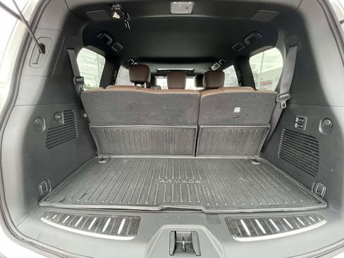 Used 2024 Nissan Armada Platinum w/ Cargo Package image 10