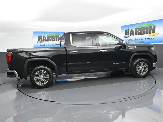 Used 2025 GMC Sierra 1500 SLT AWD/4WD image 6