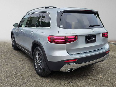Used 2026 Mercedes-Benz GLB 250 image 5