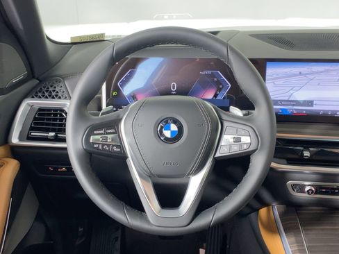 Used 2026 BMW X5 sDrive40i w/ Premium Package RWD image 13