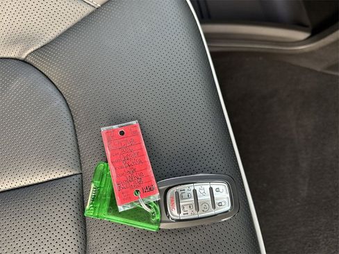 New 2026 Chrysler Pacifica Limited w/ S Appearance Package image 34