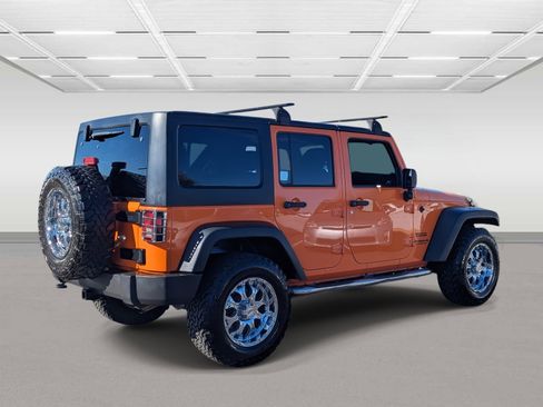 Used 2013 Jeep Wrangler Unlimited Sport image 5