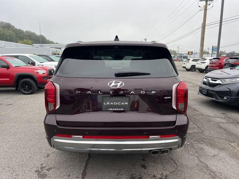 Used 2024 Hyundai Palisade Calligraphy image 4