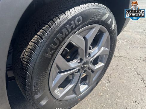 Used 2024 Kia Seltos S AWD/4WD image 34