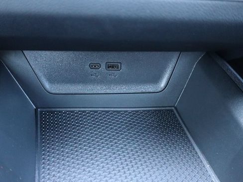 New 2027 Chevrolet Equinox LT w/ Midnight Edition FWD image 19