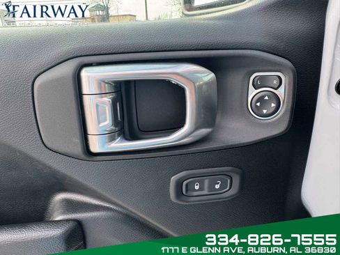 Used 2023 Jeep Gladiator Rubicon w/ LED Lighting Group image 15