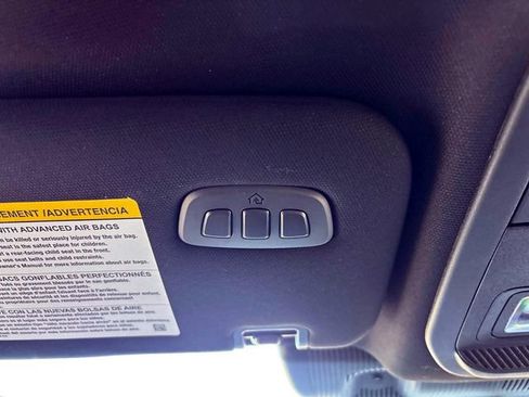 Used 2025 Ford Explorer ST-Line image 28