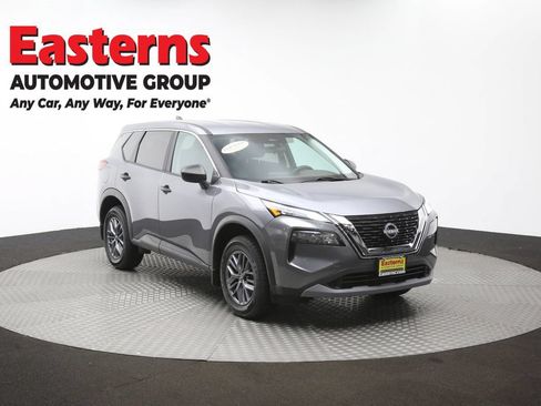 Used 2023 Nissan Rogue S AWD/4WD image 49