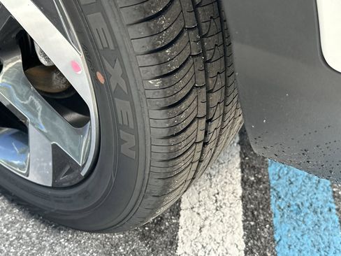 New 2026 Hyundai Venue SEL image 11