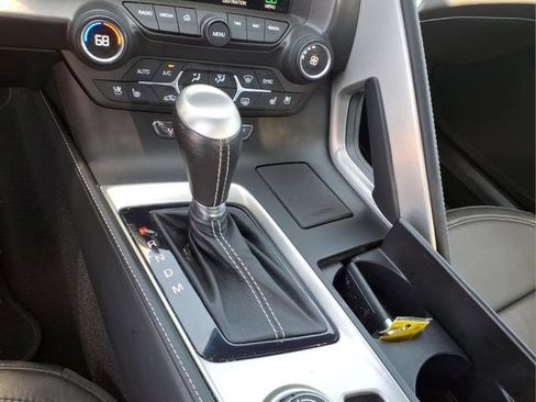 Used 2014 Chevrolet Corvette Stingray Convertible w/ 3LT Preferred Equipment Group RWD image 21