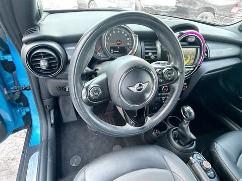 Used 2018 MINI Cooper Convertible image 12