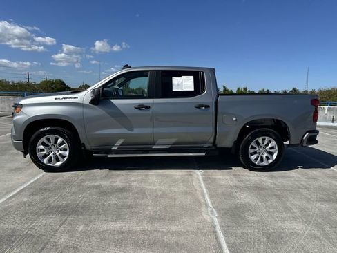 Used 2025 Chevrolet Silverado 1500 Custom image 19