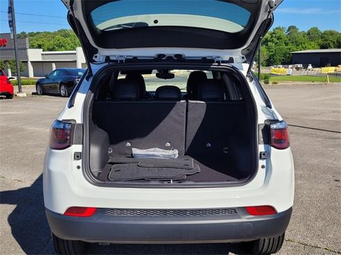 New 2025 Jeep Compass Latitude w/ Altitude Special Edition image 12