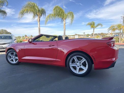 Used 2020 Chevrolet Camaro LT RWD image 16