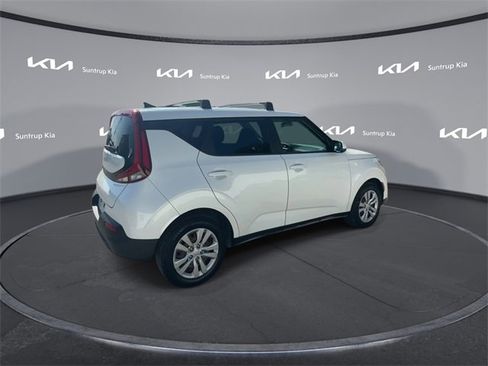Used 2022 Kia Soul LX image 20
