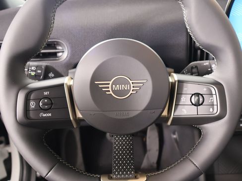 New 2026 MINI Cooper 2-Door Hardtop FWD image 3