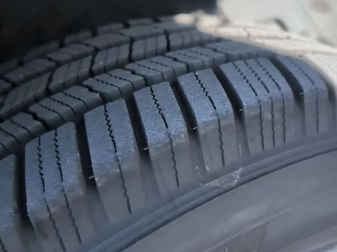 Used 2012 Toyota Highlander SE image 5