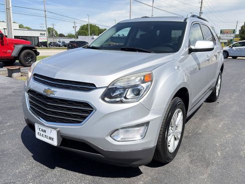 Used 2017 Chevrolet Equinox LT w/ Convenience Package FWD image 8