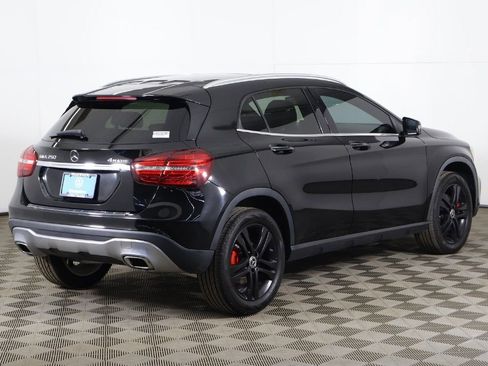 Used 2020 Mercedes-Benz GLA 250 4MATIC image 10
