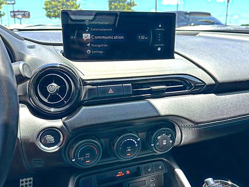 New 2026 MAZDA MX-5 Miata Club w/ Interior Package RWD image 21