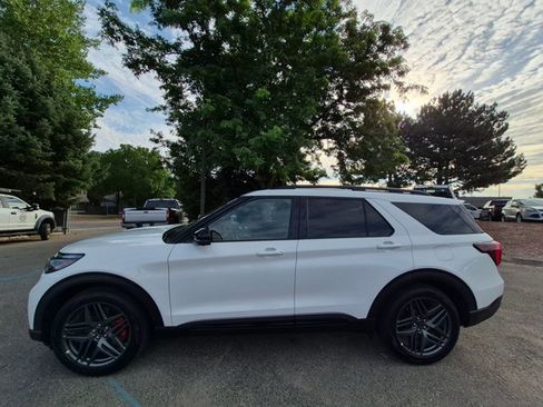 Used 2026 Ford Explorer ST w/ Sun And Sound Package AWD/4WD image 9