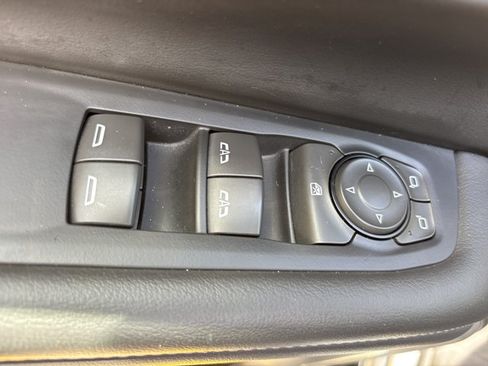 Used 2025 Chevrolet Tahoe LT AWD/4WD image 24