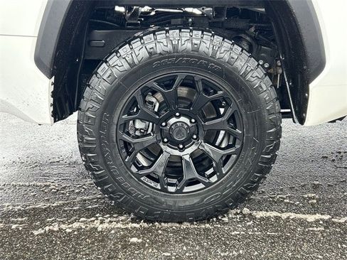 Used 2023 Toyota Tundra SR5 w/ SR5 Premium Package image 12