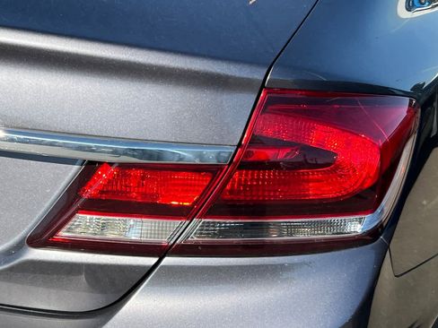 Used 2015 Honda Civic LX image 17