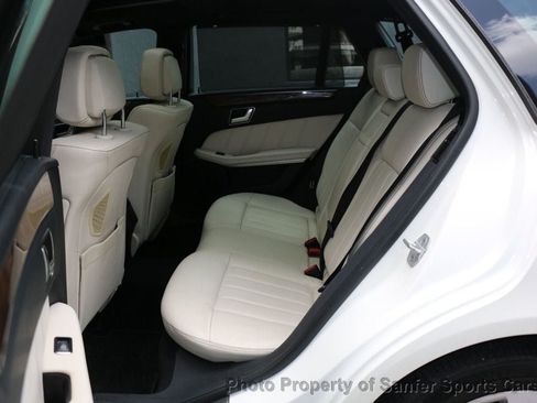 Used 2014 Mercedes-Benz E 350 4MATIC Wagon image 31
