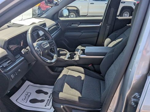 Used 2025 GMC Terrain Elevation AWD/4WD image 14