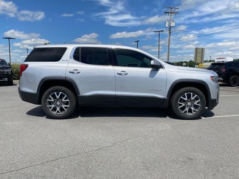 Used 2020 GMC Acadia SLE w/ LPO, Floor Liner Package FWD image 8
