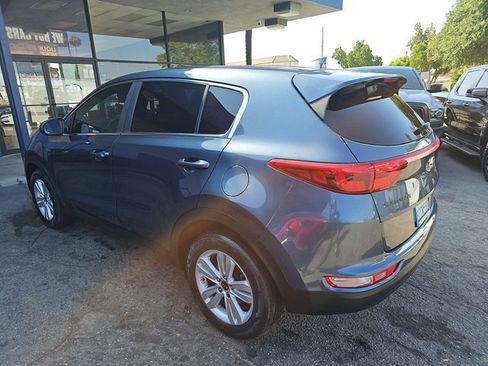 Used 2018 Kia Sportage LX AWD/4WD image 4
