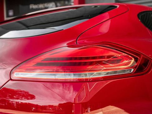 Used 2016 Porsche Panamera GTS AWD/4WD image 24