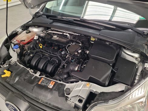 Used 2014 Ford Focus SE image 38