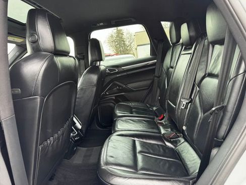 Used 2012 Porsche Cayenne S AWD/4WD image 15