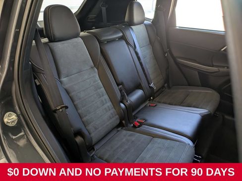Used 2025 Mitsubishi Outlander SE AWD/4WD image 27