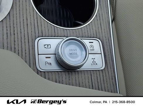 Used 2025 Genesis GV80 2.5T Prestige AWD/4WD image 30