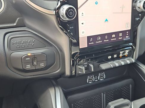 New 2026 RAM 2500 Big Horn AWD/4WD image 25