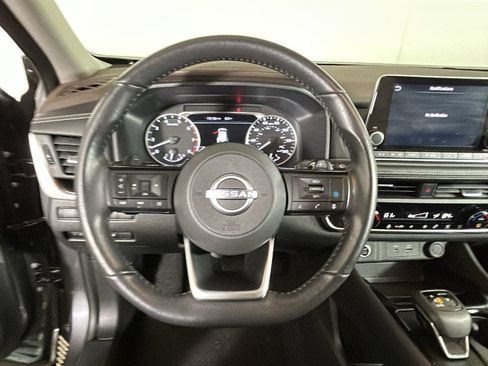 Used 2023 Nissan Rogue SV w/ SV Premium B Package AWD/4WD image 18