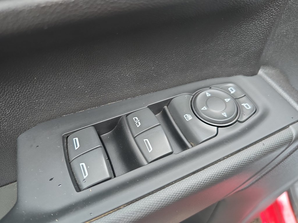 Used 2022 Chevrolet Silverado 1500 Custom w/ Safety Confidence Package AWD/4WD image 11