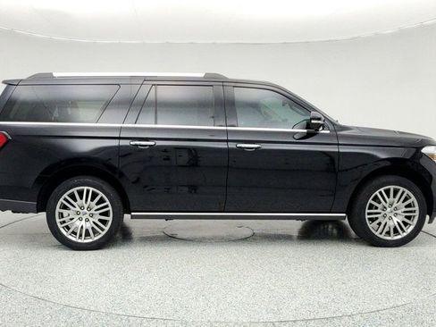 Used 2022 Ford Expedition Max Limited image 4