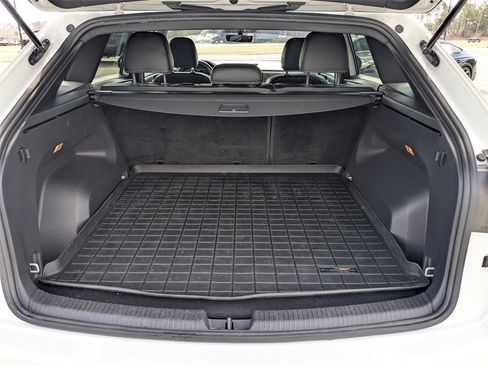 Used 2022 Volkswagen Atlas Cross Sport SE image 13